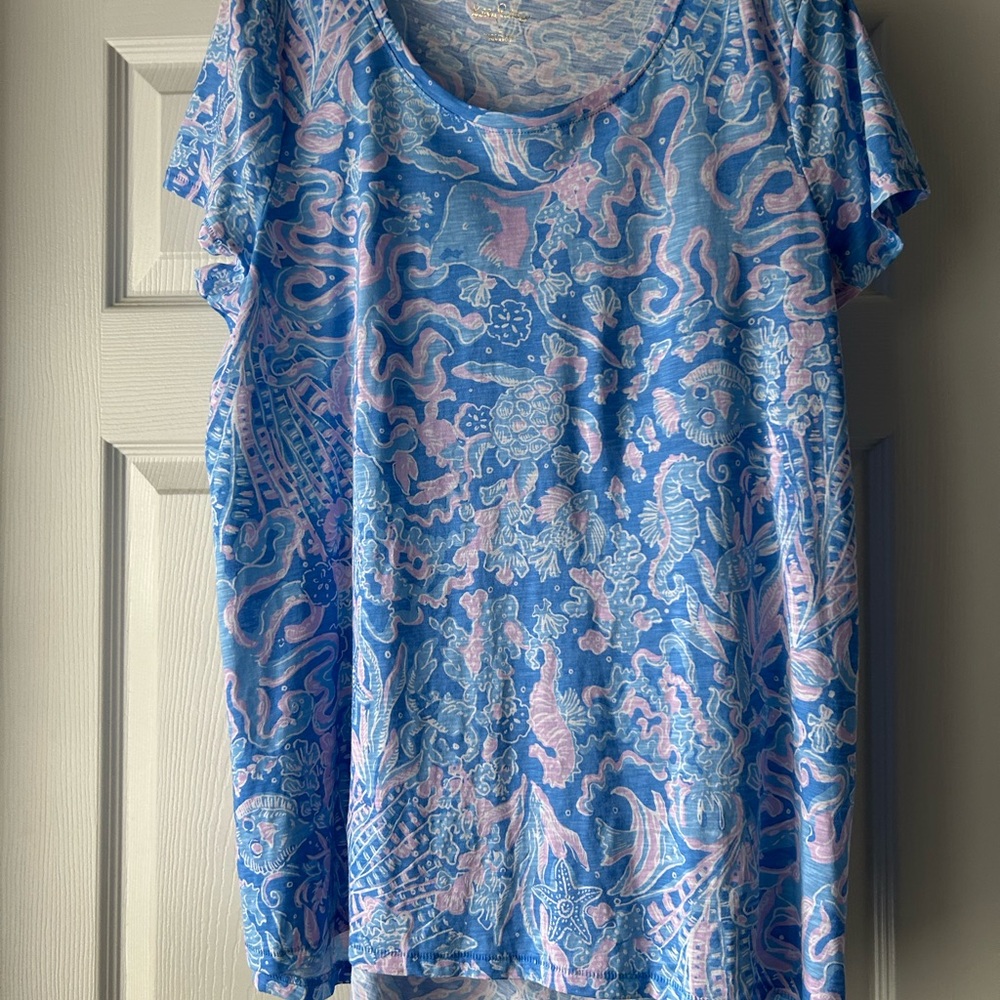 Lilly Pulitzer Blue and White size L Short Sleeve tee